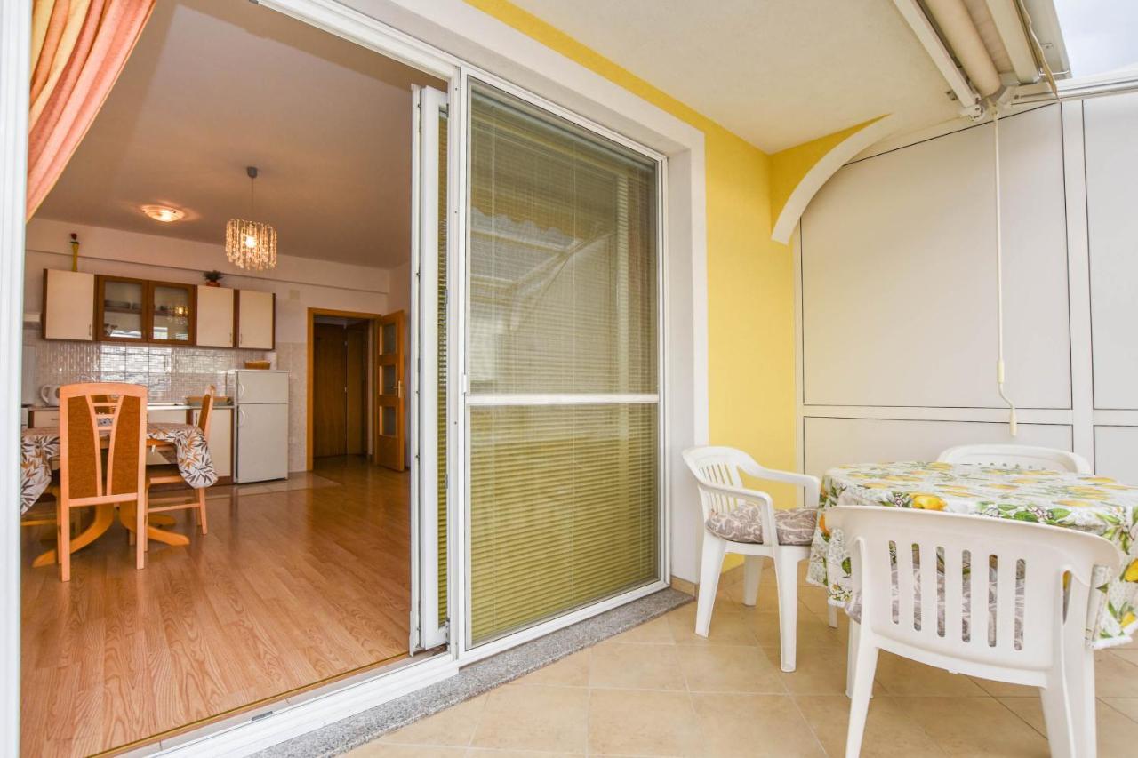 Apartments Dandelion Biograd Na Moru Exterior photo